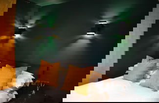 Photo 14 - Sky City Apartments