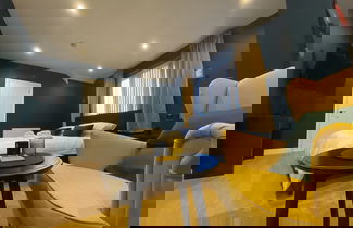 Photo 9 - Sky City Apartments