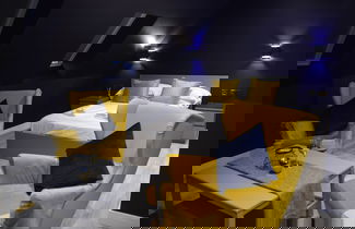 Photo 12 - Sky City Apartments