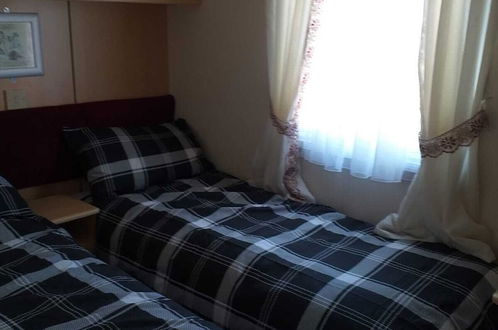 Photo 4 - Captivating 2-bed 6 Berth Caravan in Ingoldmells