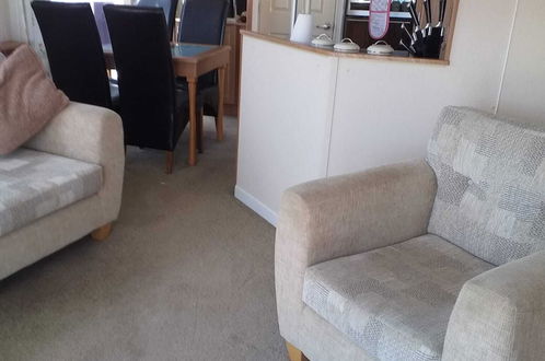 Photo 11 - Captivating 2-bed 6 Berth Caravan in Ingoldmells