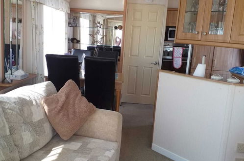 Photo 9 - Captivating 2-bed 6 Berth Caravan in Ingoldmells