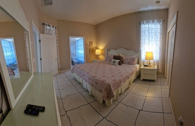 Beautiful 4 Bed Villa in Orlando Sleeping 10 - Foto 15