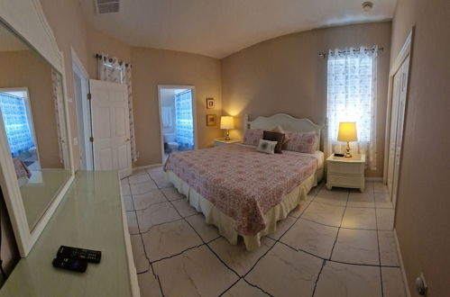 Photo 16 - Beautiful 4 Bed Villa in Orlando Sleeping 10