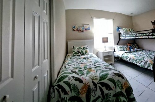 Photo 15 - Beautiful 4 Bed Villa in Orlando Sleeping 10