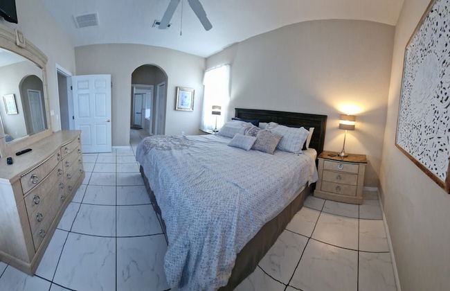 Beautiful 4 Bed Villa in Orlando Sleeping 10 - Foto 10