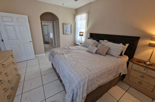 Photo 3 - Beautiful 4 Bed Villa in Orlando Sleeping 10