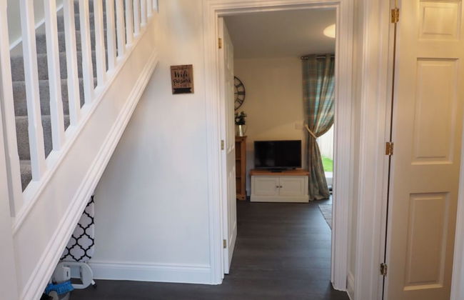 Hideaway Cottage - Photo 1