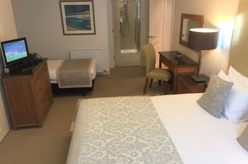 Foto 2 - Inverness City Suites