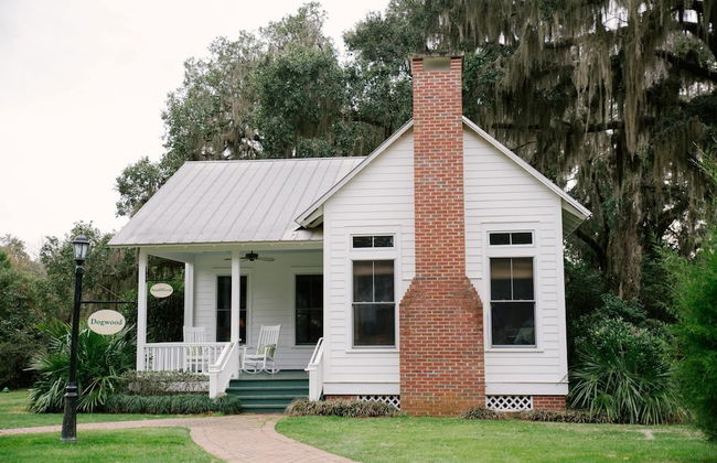 Ball House and Cottages - Photo 6