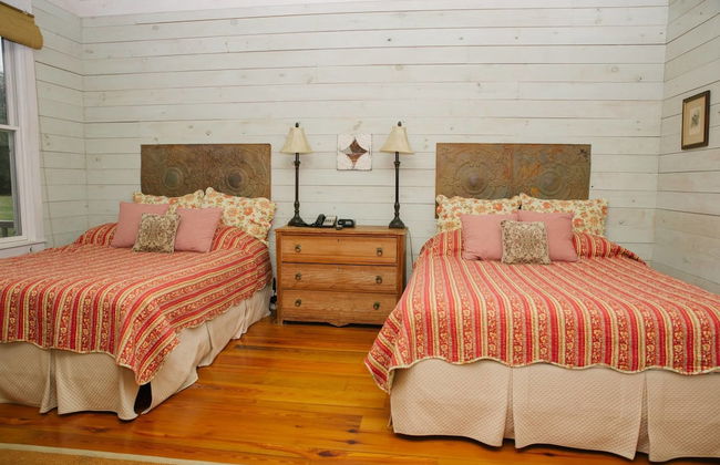 Ball House and Cottages - Photo 10