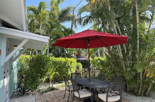 Photo 17 - Bahama Breeze Bungalow, Pool and Close to Shops & Restaurants, Downtown, Kravis Center