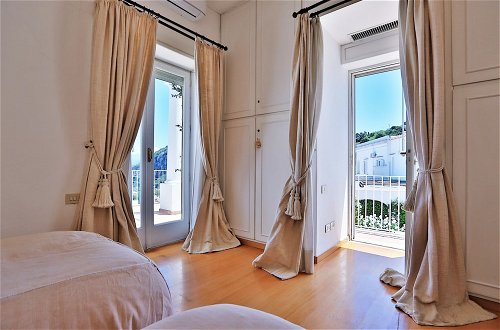 Foto 13 - Luxury Villa Fiorita - Amazing Terrace Premium Location