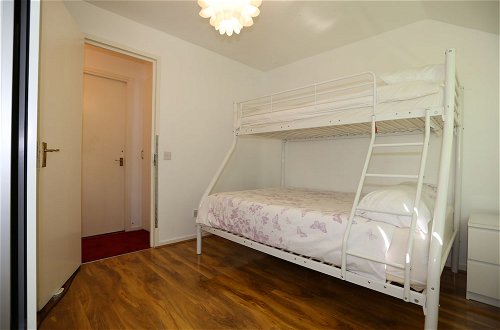 Foto 7 - Beautiful 3 Beds House - Thamesmead