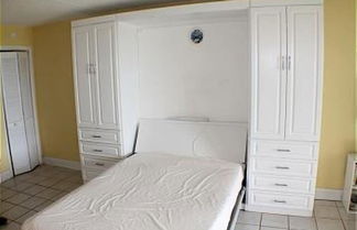 Foto 2 - Oceanfront, 1 Bedroom Studio - Four Winds 10D