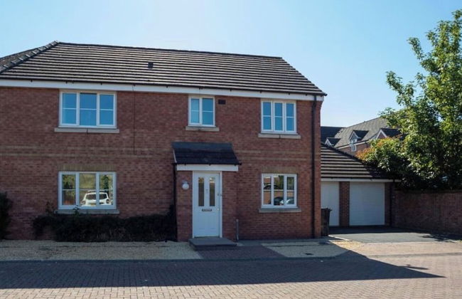 Dog Friendly - 4 Bed House - Sleeps 10 - Pool Table - Photo 32