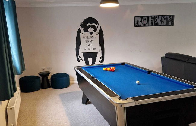 Dog Friendly - 4 Bed House - Sleeps 10 - Pool Table - Photo 13
