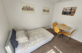 Photo 3 - 2-bed Flat With Superfast Wi-fi DW Lettings 29br