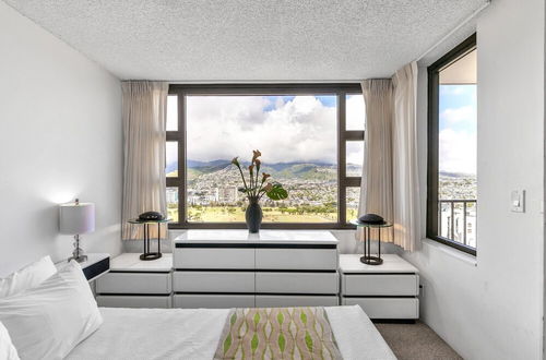 Photo 24 - 21st Floor Condo With View of Ko'olau Mountains and the Ala Wai Canal by Koko Resort Vacation Rentals