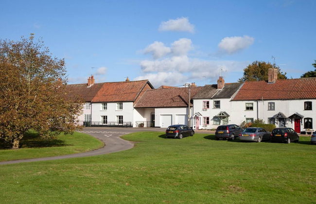 Luxury 1 bed Cottage With hot tub and log Burner - Foto 25