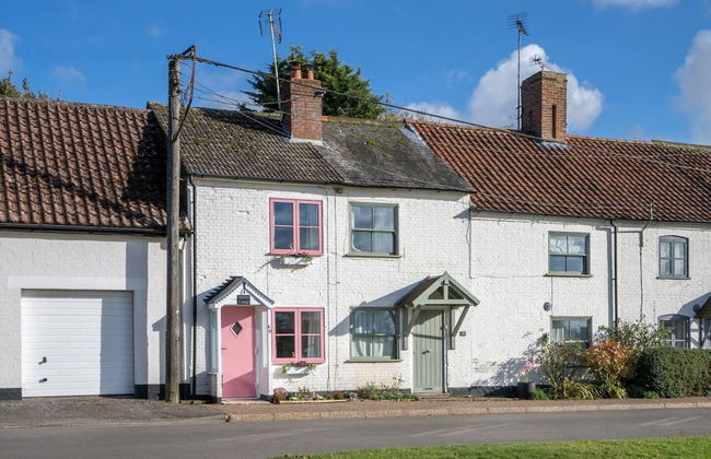 Luxury 1 bed Cottage With hot tub and log Burner - Foto 29