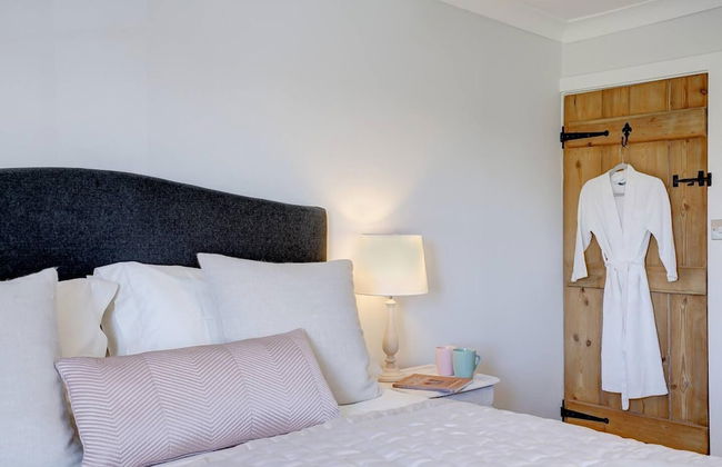 Luxury 1 bed Cottage With hot tub and log Burner - Foto 2