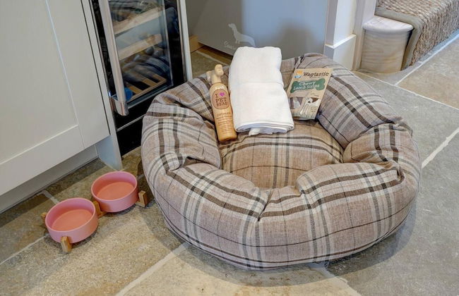 Luxury 1 bed Cottage With hot tub and log Burner - Foto 23