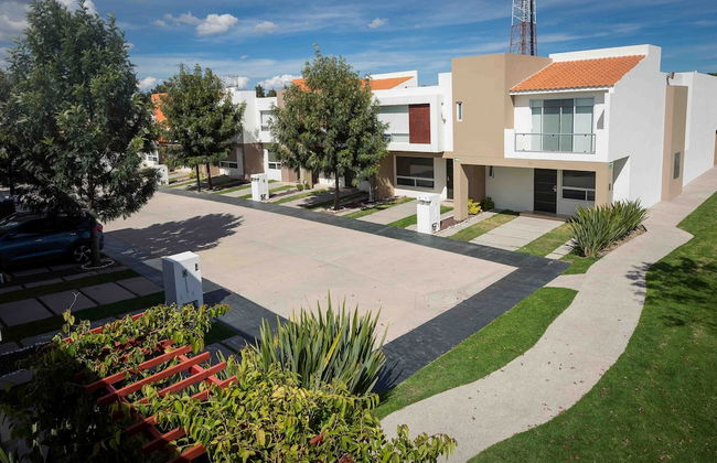 Redwood Villas Extended Stay Zona Industrial - Photo 51