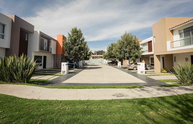 Redwood Villas Extended Stay Zona Industrial - Photo 48