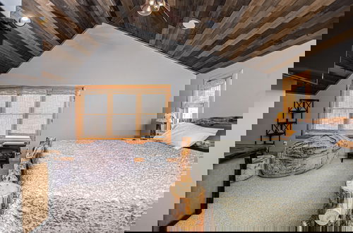 Photo 27 - Maple Manor