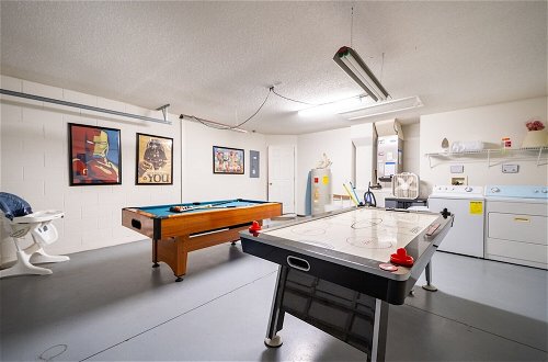 Photo 12 - Family-friendly Pool Home Spa Games Room 87217