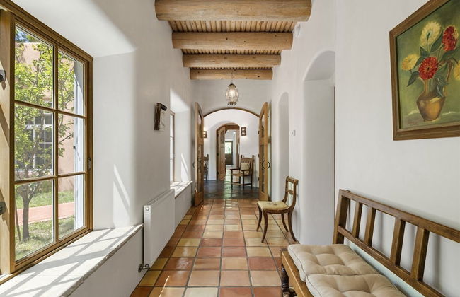 El Torreon - Exclusive Luxury Home, Nestled Next to Water and Trees - Photo 36