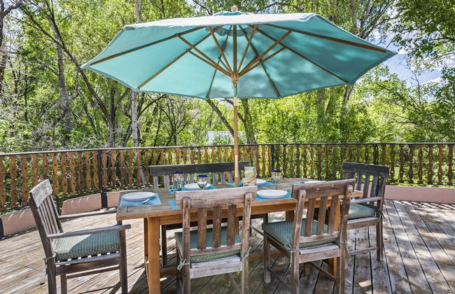 El Torreon - Exclusive Luxury Home, Nestled Next to Water and Trees - Photo 19