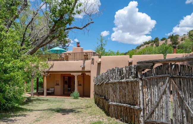 El Torreon - Exclusive Luxury Home, Nestled Next to Water and Trees - Photo 42