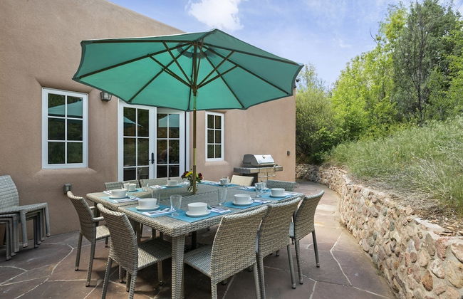 El Torreon - Exclusive Luxury Home, Nestled Next to Water and Trees - Photo 26