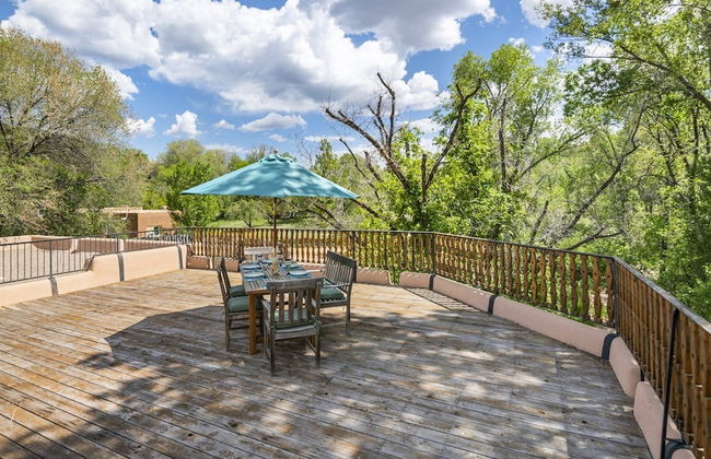 El Torreon - Exclusive Luxury Home, Nestled Next to Water and Trees - Photo 27