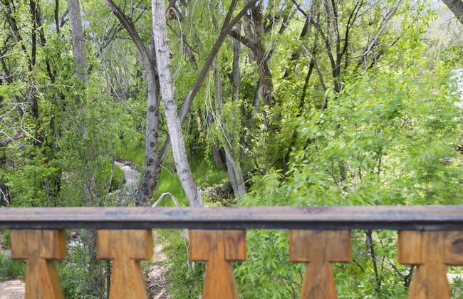 El Torreon - Exclusive Luxury Home, Nestled Next to Water and Trees - Photo 23