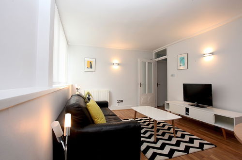 Photo 6 - Camden Serviced Apartments by Globe