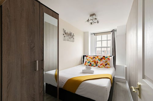 Photo 21 - Elegant 3 Bedrooms Apartment Near Hyde Park & Oxford St