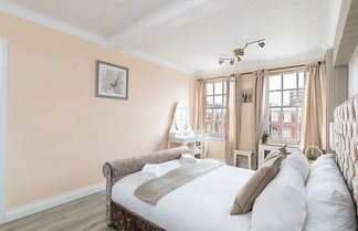 Photo 2 - Elegant 3 Bedrooms Apartment Near Hyde Park & Oxford St