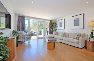 Photo 1 - A Bright and Spacious Home Within Easy Reach of Aberdeen City Centre