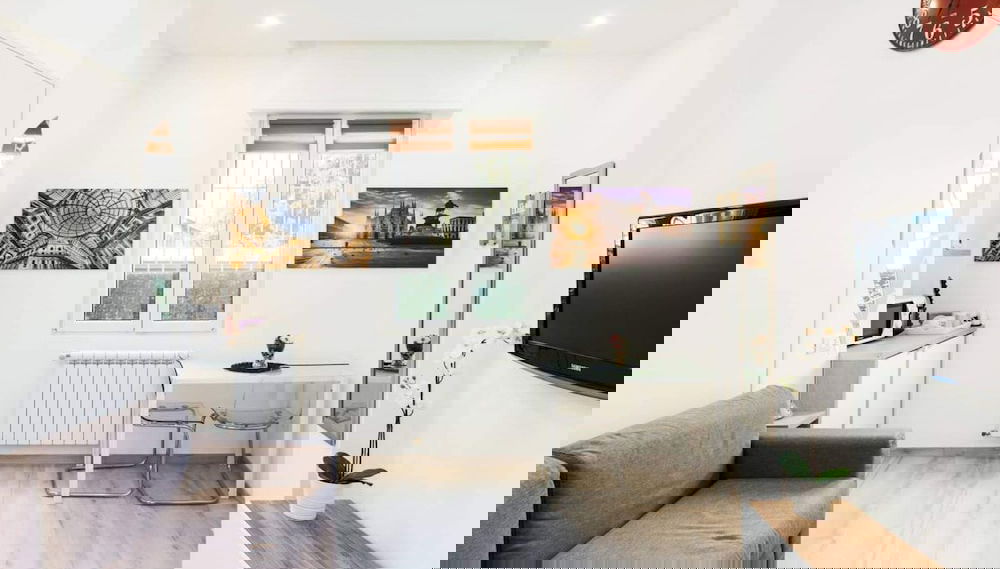 Primary image