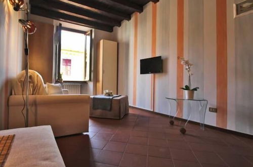 Photo 9 - Comfortable Apartment Cavour Square