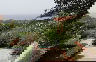 Foto 2 - Holiday House with Pool near Sea, Beach, & Caves