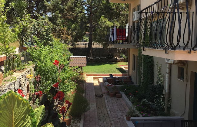 Poppy Apart Hotel - Photo 16