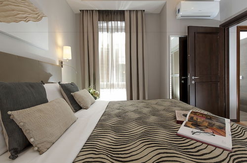 Photo 10 - Daphne Luxury Suites