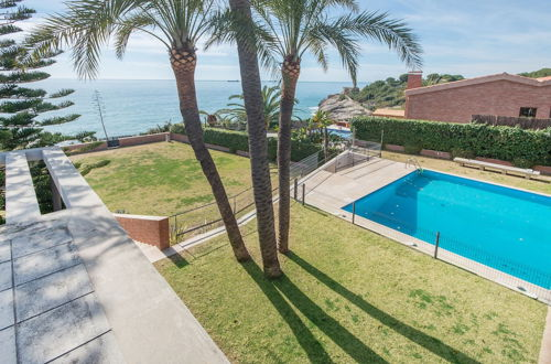 Photo 38 - Luxury Beachfront Villa in Tarragona TH 63