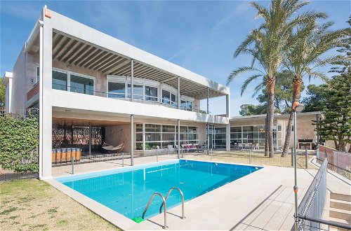 Photo 1 - Luxury Beachfront Villa in Tarragona TH 63