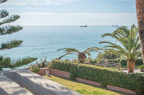 Photo 51 - Luxury Beachfront Villa in Tarragona TH 63