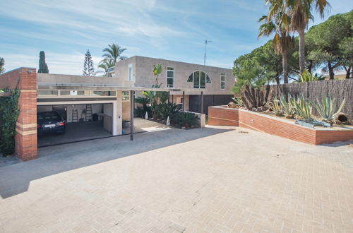 Photo 43 - Luxury Beachfront Villa in Tarragona TH 63